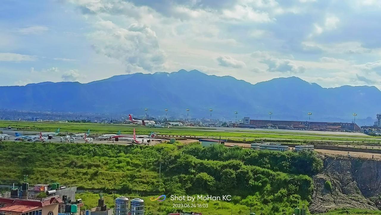 Kathmandu Airport View Hotel And Lodge Eksteriør billede