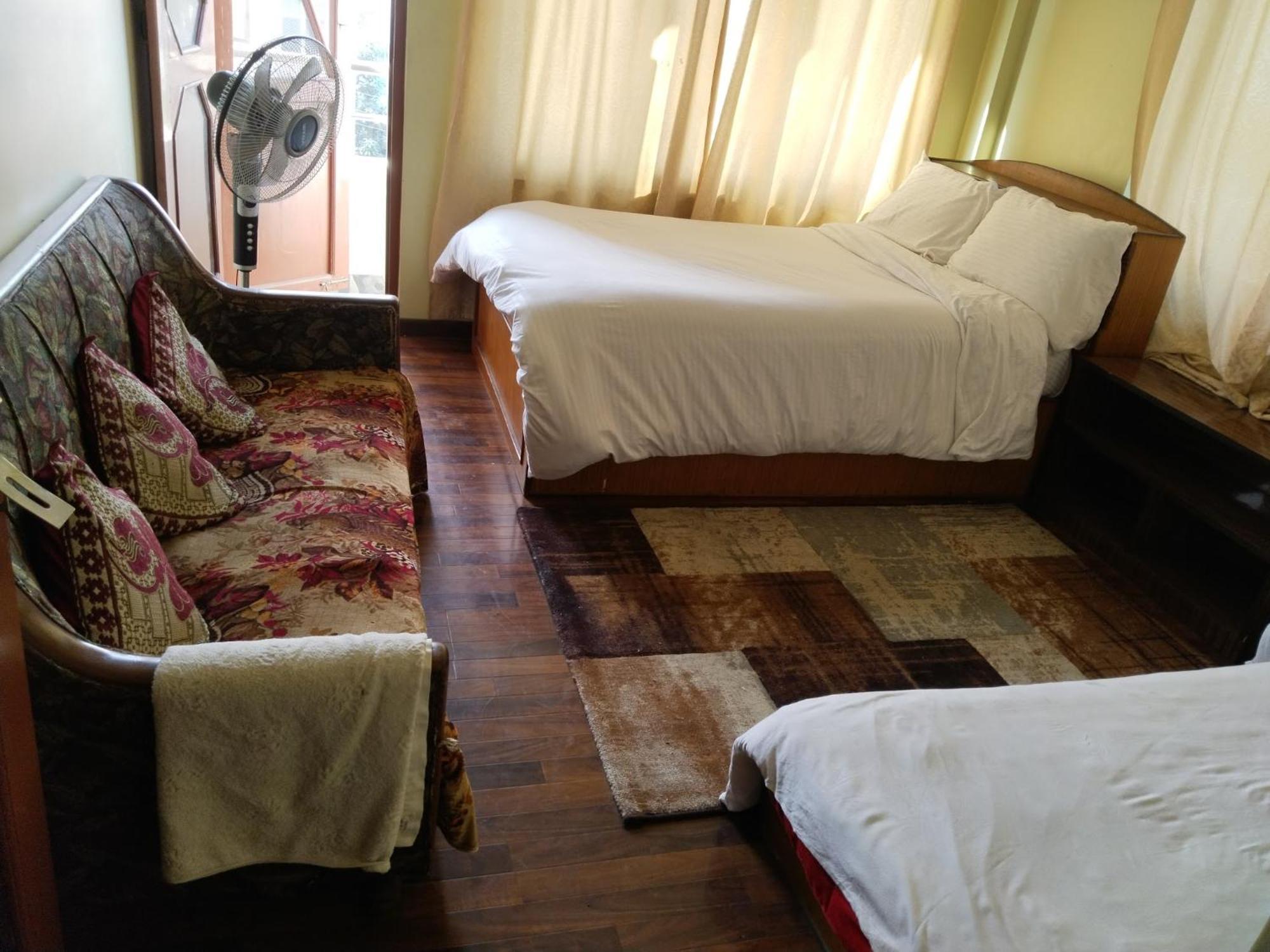 Kathmandu Airport View Hotel And Lodge Eksteriør billede